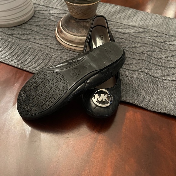 Michael Kors Flats - Picture 2 of 2
